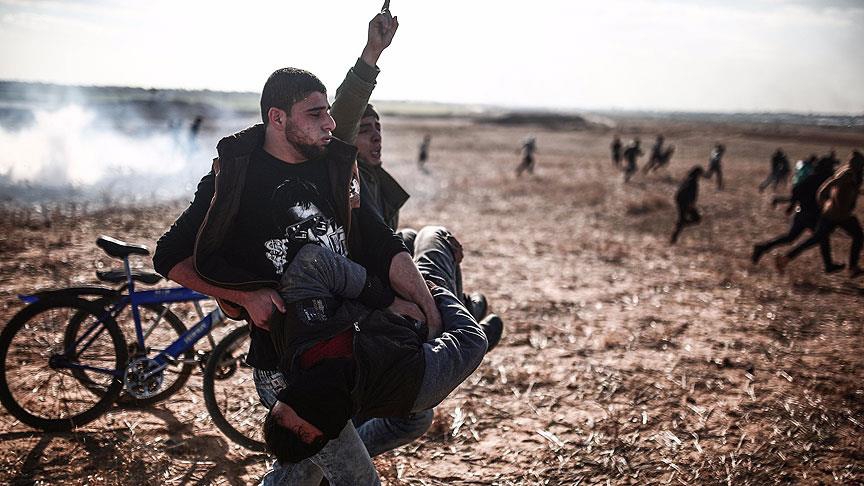 İsrail askerlerinden gerçek mermi ve göz yaşartıcı gazla müdahale 1