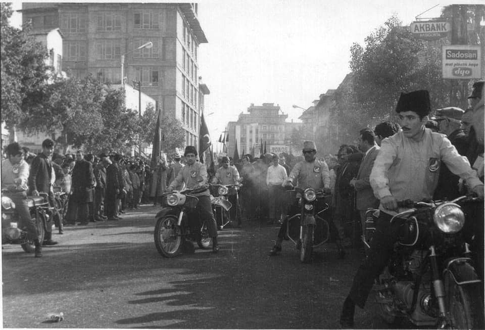 Adanaâda kurulan MHP, 50. YÄ±lÄ±nÄ± Adanaâda kutluyor.. 2