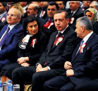 Şehit Babası, Devlet Övünç Madalyası Töreninde Fenalık Geçirdi
