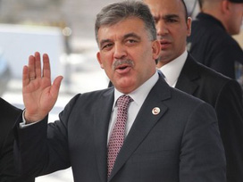 Başkan Alemdar Öztürk Vatandaşa Pilav Dağıttı