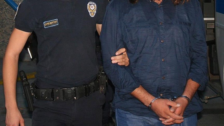 Adana'da 63 emniyet mensubu gözaltına alındı
