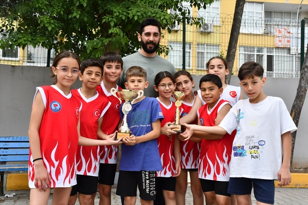 Adanalı minik atletler Türkiye şampiyonasına hazırlanıyor
