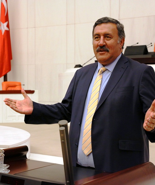 Kütüphanelerden FETÖ’yle bağlantılı 139 bin 141 adet kitap toplatıldı