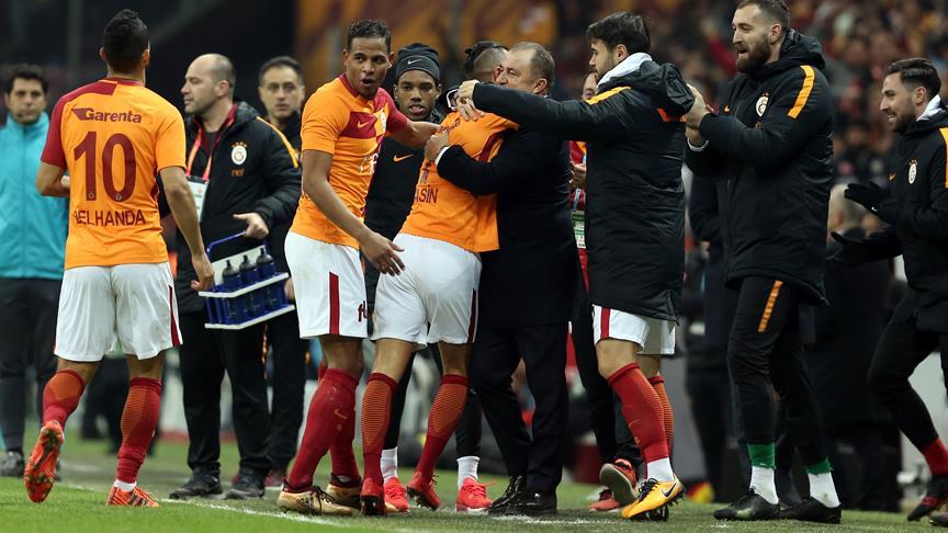 Galatasaray zirveyi devraldı