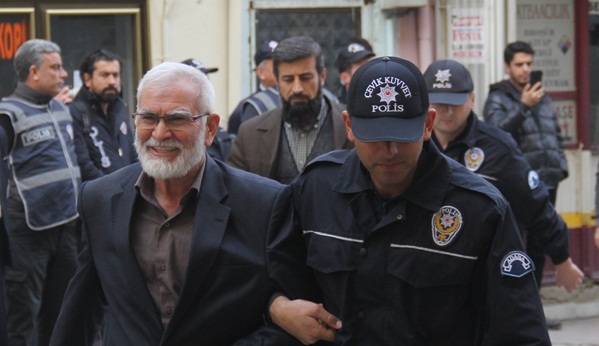 Furkan Vakfı üyesinin telefonundan çocuk pornosu çıktı..