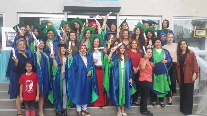 Adana Olgunlaşma Enstitüsü'nde mezuniyet