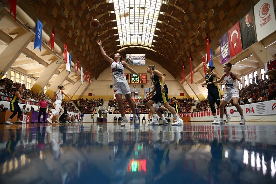 Gündoğdu Adana Basketbol: 77 - Bellona Kayseri Basketbol: 83