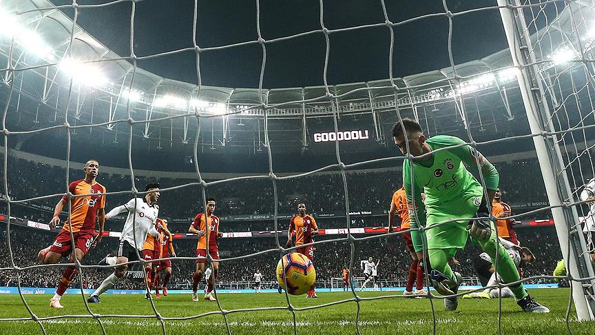 Galatasaray 3 puanı 3 golle aldı
