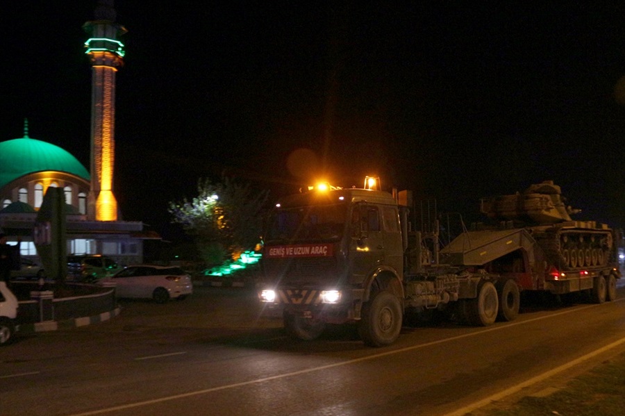 Suriye sınırına askeri sevkiyat