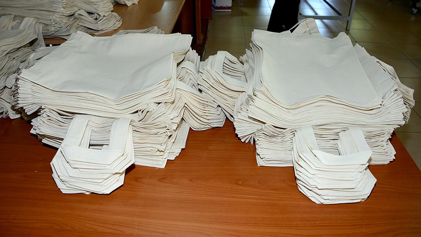 Bakan Kurum'dan belediyelere 'plastik poşet' genelgesi
