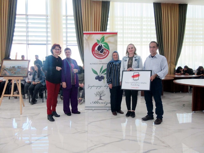 Adanalı ressamlar Altınözü’nde resim sergisi açtı