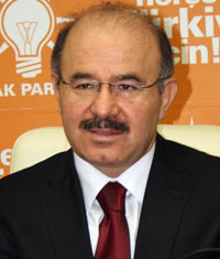Hüseyin Çelik: 'Ufukta erken seçim...'