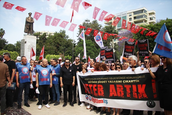 adana-meb-protesto.jpg