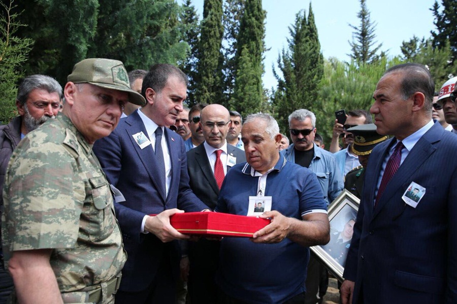 albayrak.jpg