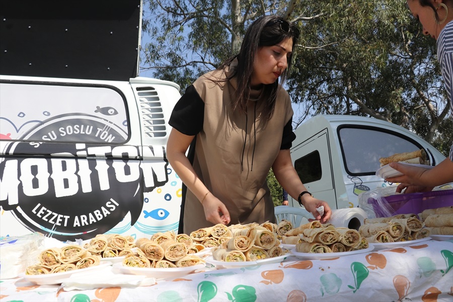 durum-yeme-yarismasi-1.jpg