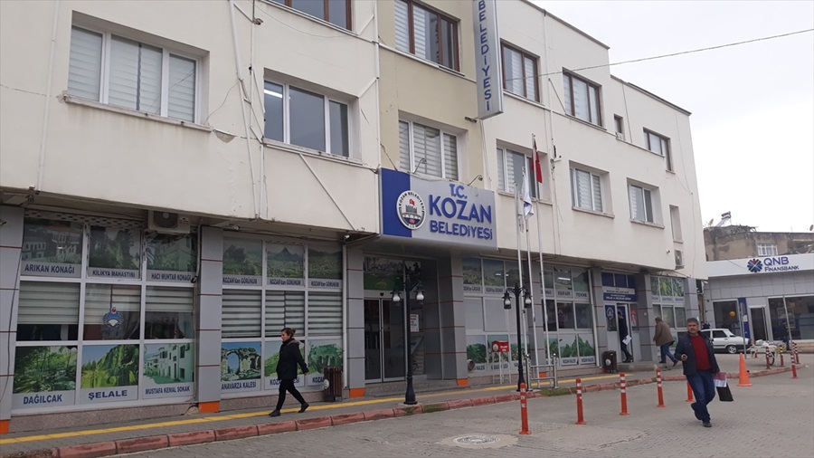 izzet-kunt-1.jpg