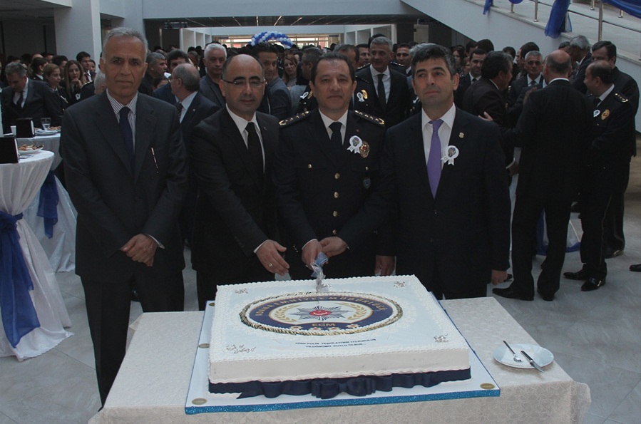 polis-007.jpg