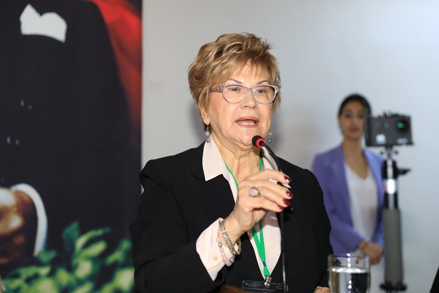 prof.-dr.-aysel-aziz.jpg