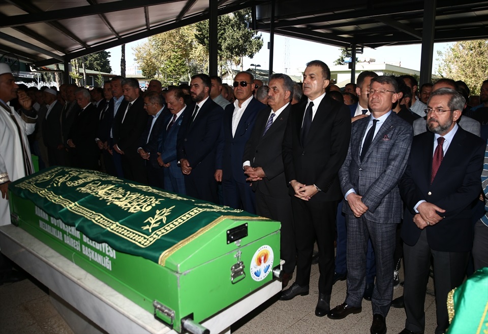 ziyaeddin-yagci,-dualarla-ugurlandi..-3.jpg